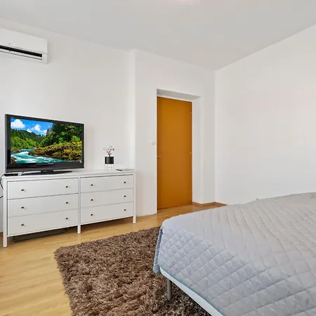 Heart Of The Center 2 By Zazi * Bratislava