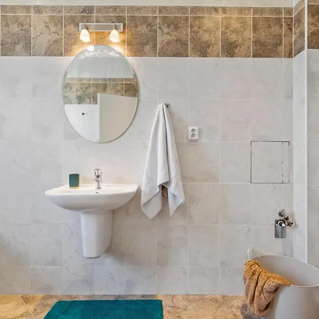 Heart Of The Center 2 By Zazi Bratislava