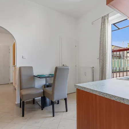 Apartment Heart Of The Center 2 By Zazi