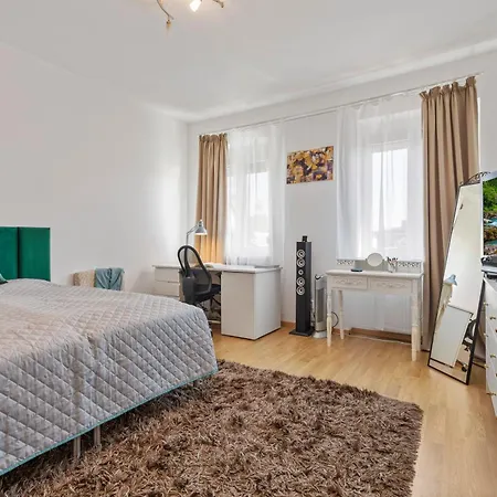 Heart Of The Center 2 By Zazi Apartament *